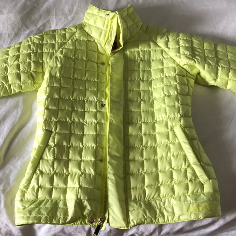 burton snowboard/ski jacket